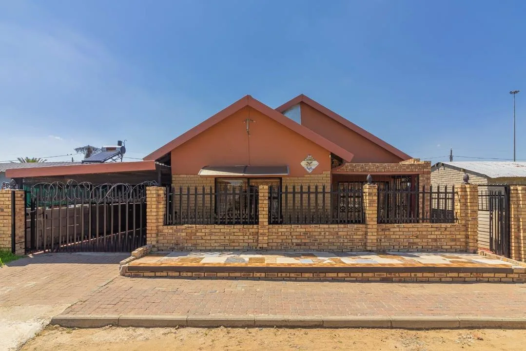 3 Bedroom House for sale in Gelukwaarts