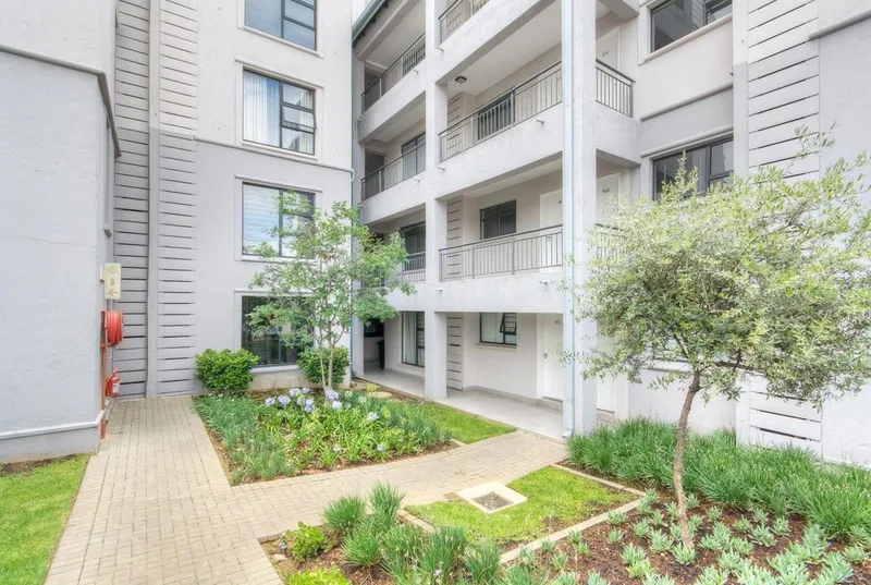 2 Bedroom Apartment / flat to rent in Morningside