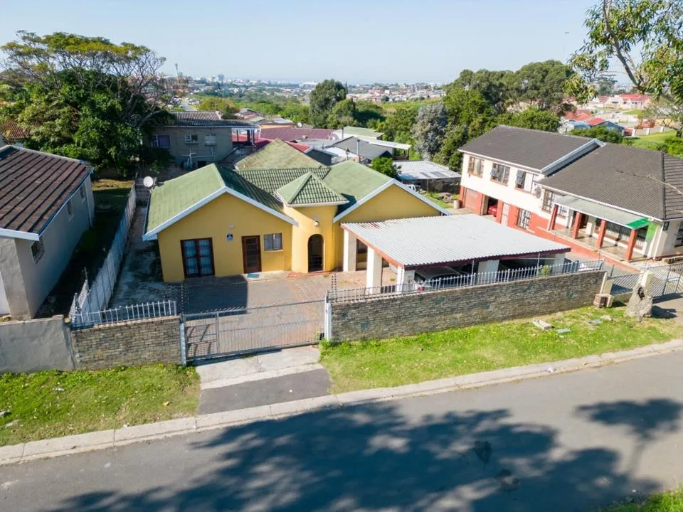 4 Bedroom House for sale in Braelyn Heights