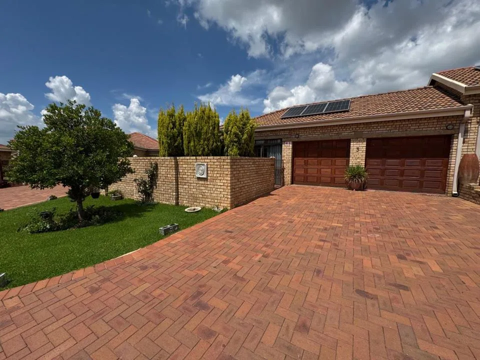 Townhouse for sale in Parys
