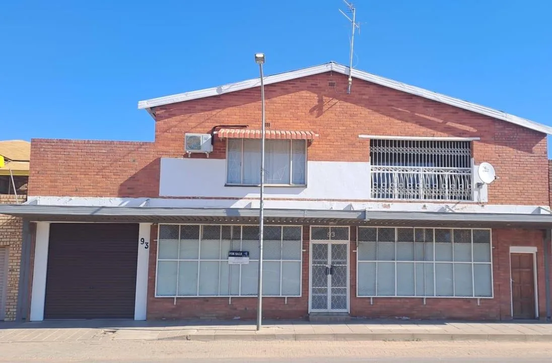 3 Bedroom House for sale in West End