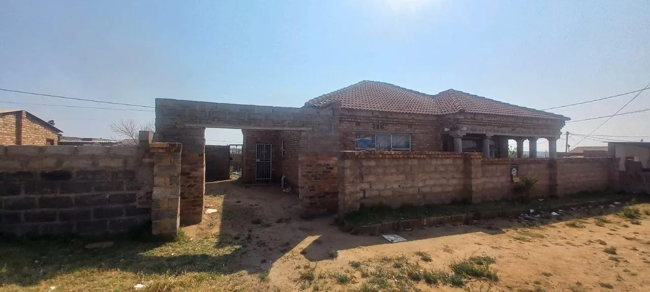 3 Bedroom House for sale in Kwaguqa