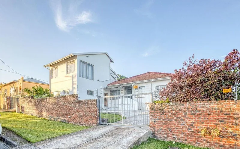 4 Bedroom House for sale in Nahoon