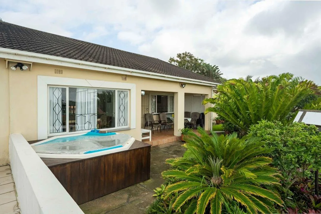 3 Bedroom House for sale in Elysium