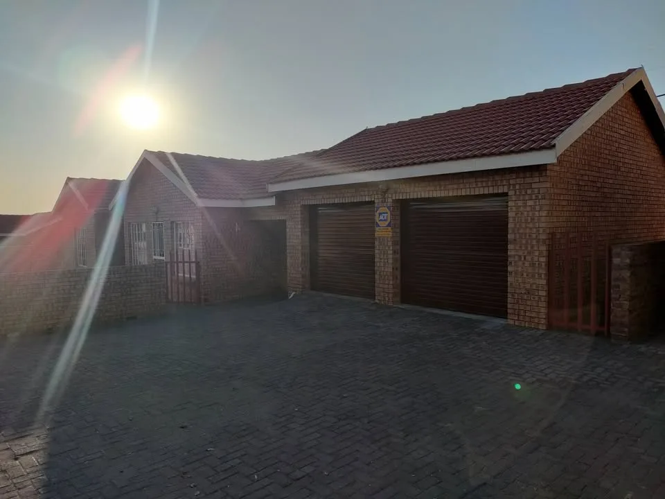 3 Bedroom Townhouse to rent in Witbank Ext 10