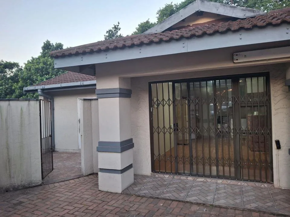 0.5 Bedroom Apartment / flat to rent in Veld En Vlei
