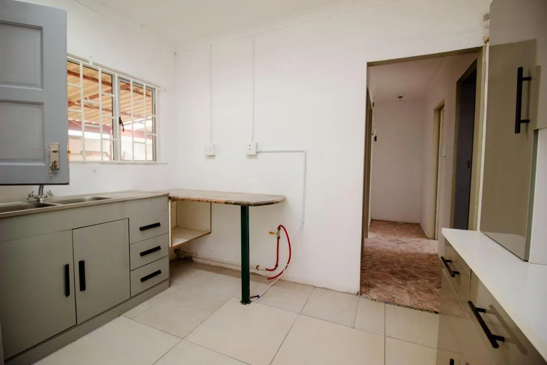 1 Bedroom House to rent in Newlands West