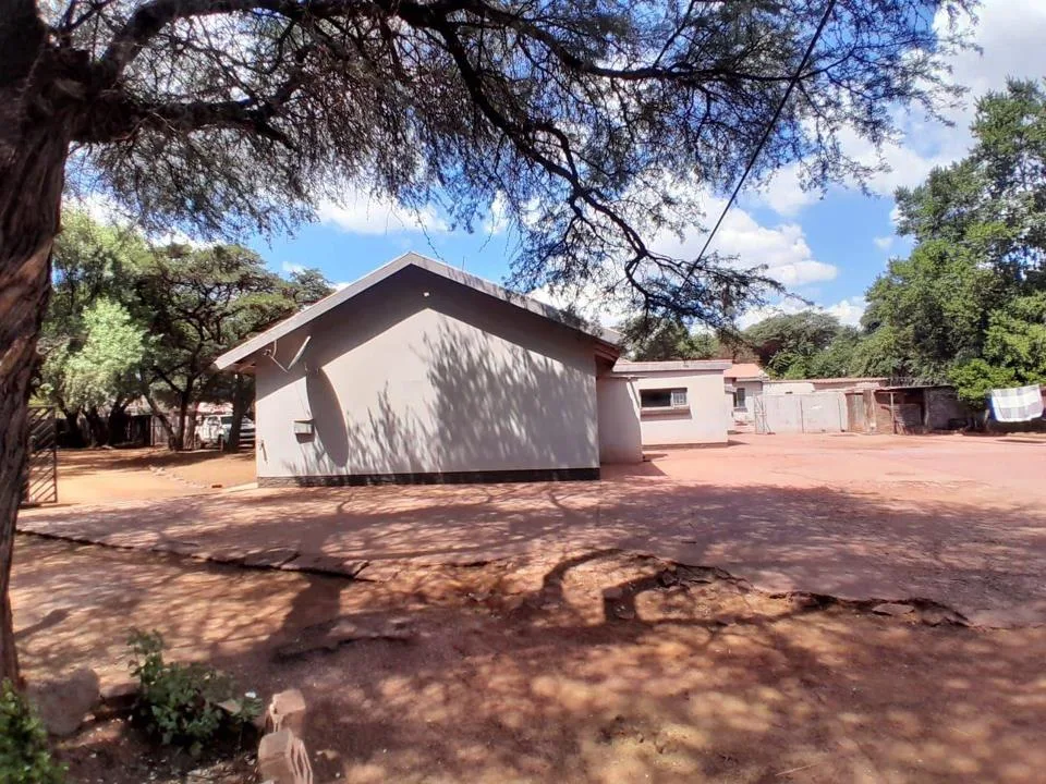 5 Bedroom House for sale in Kathu