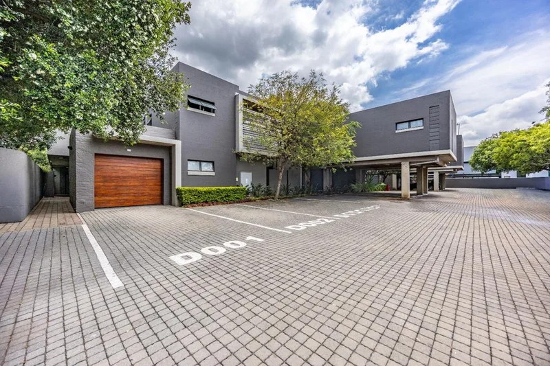 1 Bedroom Apartment / flat for sale in Menlo Park