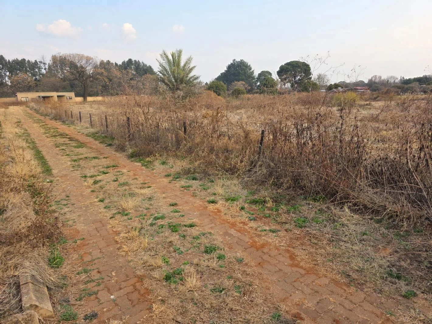 9 000 m² Land available in Raslouw AH