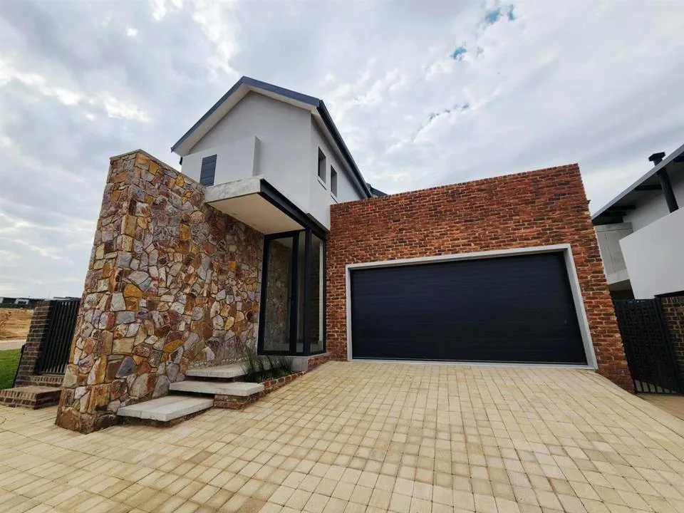 3 Bedroom House to rent in Van Der Hoff Park