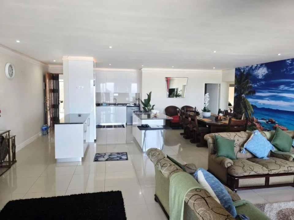 3 Bedroom Apartment / flat to rent in La Mercy