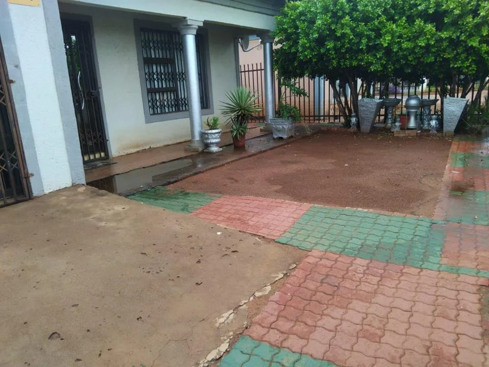 3 Bedroom House for sale in Mothibistad