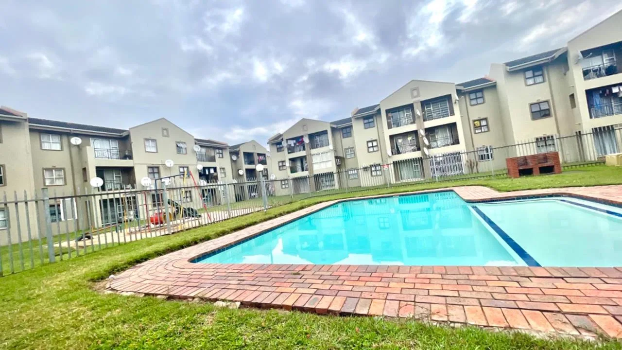 2 Bedroom Apartment / flat for sale in Overport
