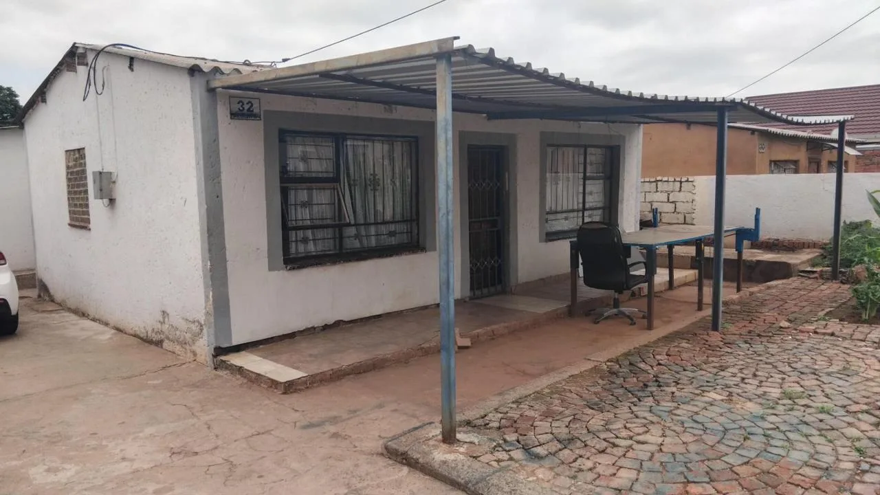 2 Bedroom House for sale in Saulsville