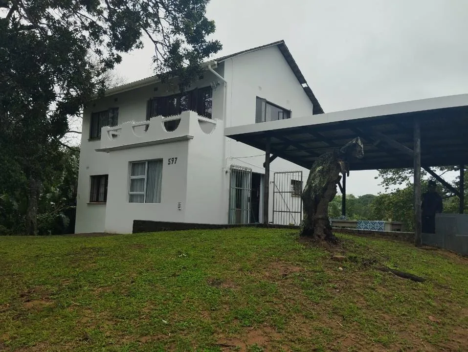 4 Bedroom House for sale in Glenmore