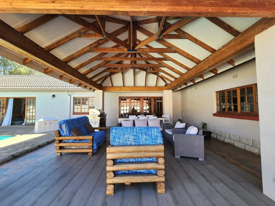 5 Bedroom House for sale in Dan Pienaar