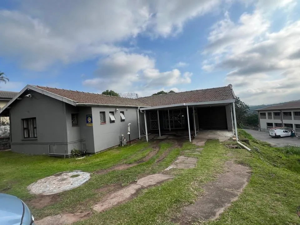 3 Bedroom House for sale in Pinelands
