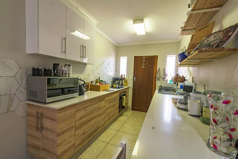 3 Bedroom Townhouse for sale in La Montagne