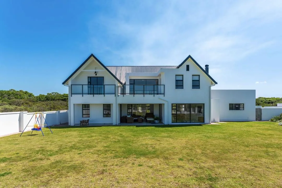 4 Bedroom House for sale in St Francis Links