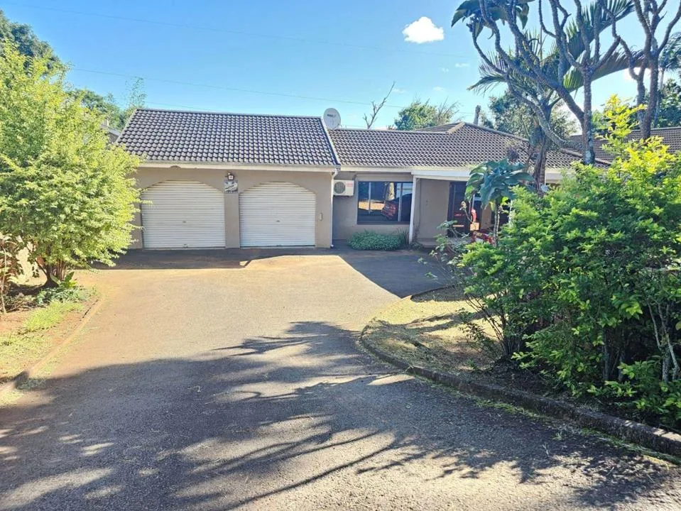 5 Bedroom House for sale in Panorama