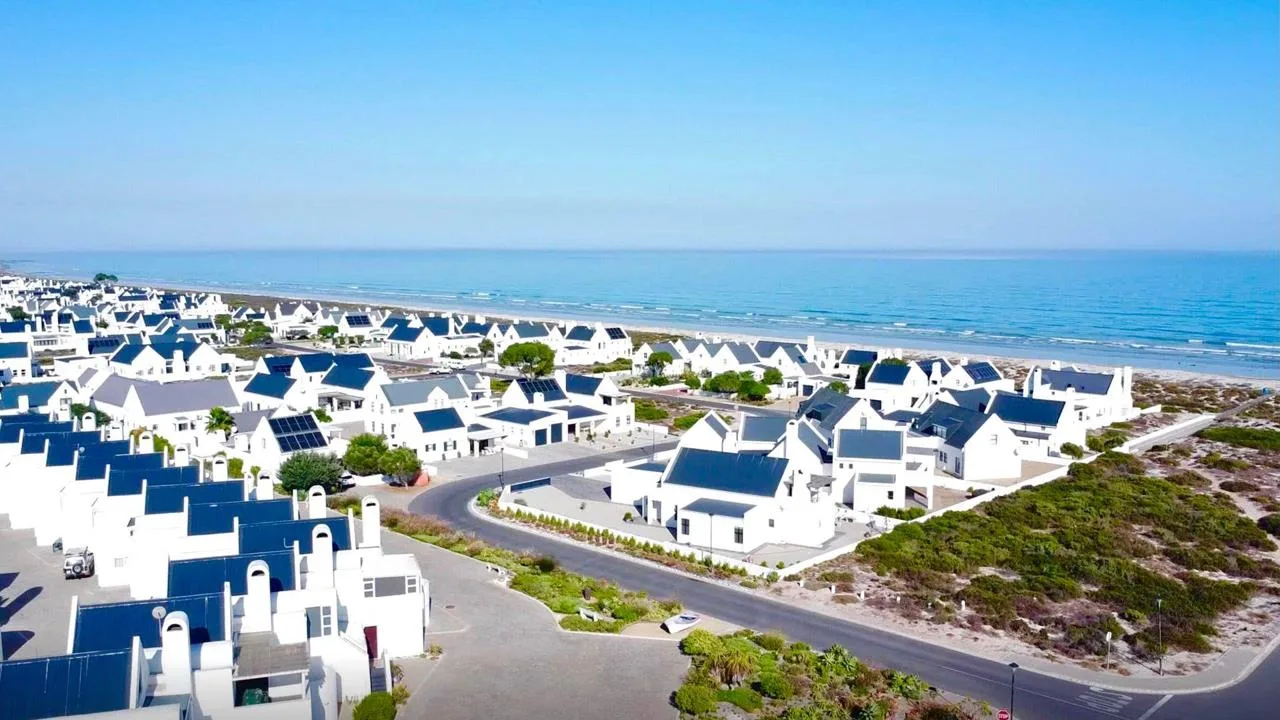 2 Bedroom Apartment / flat for sale in Dwarskersbos
