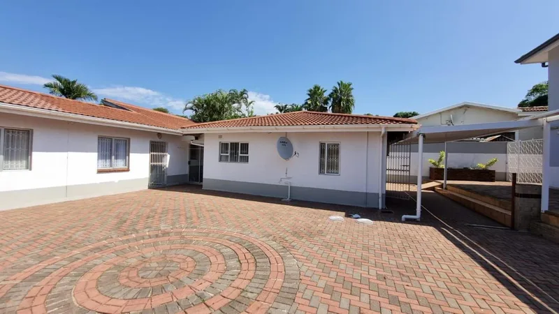 2 Bedroom Apartment / flat to rent in Durban North