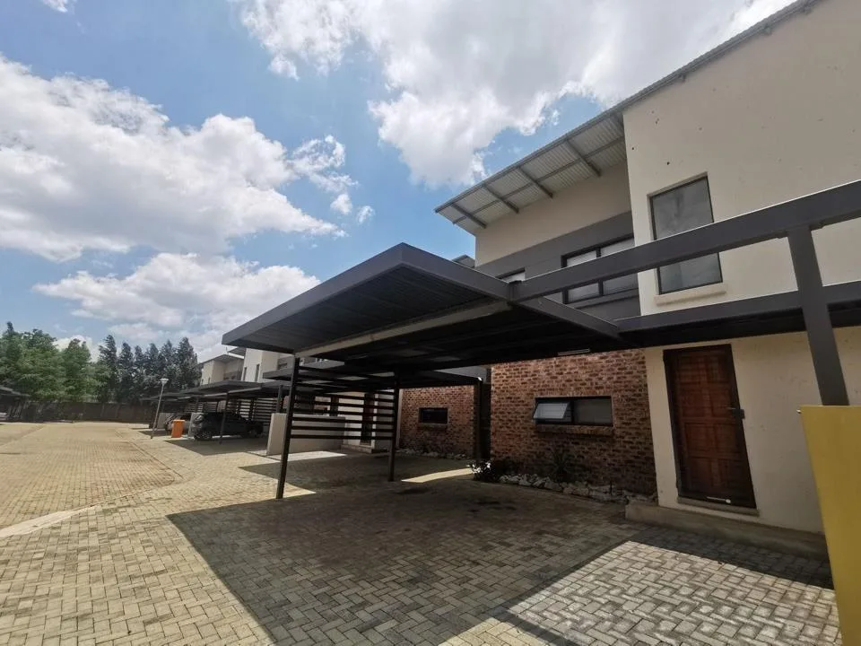 3 Bedroom Townhouse to rent in Mooivallei Park