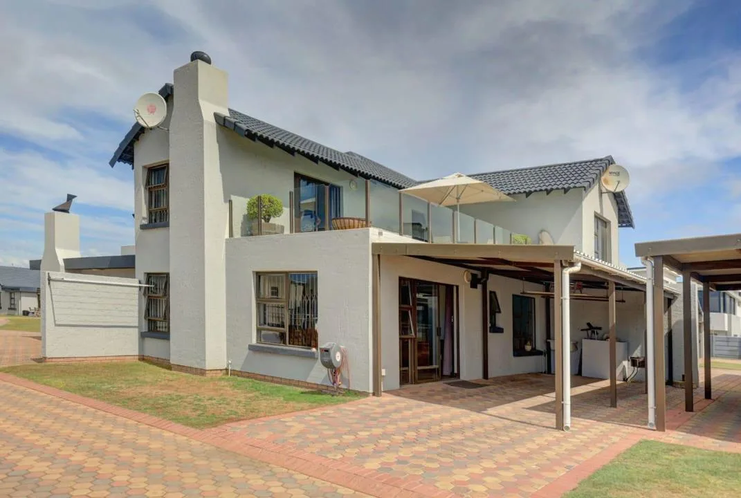 2 Bedroom Apartment / flat for sale in Diaz Beach