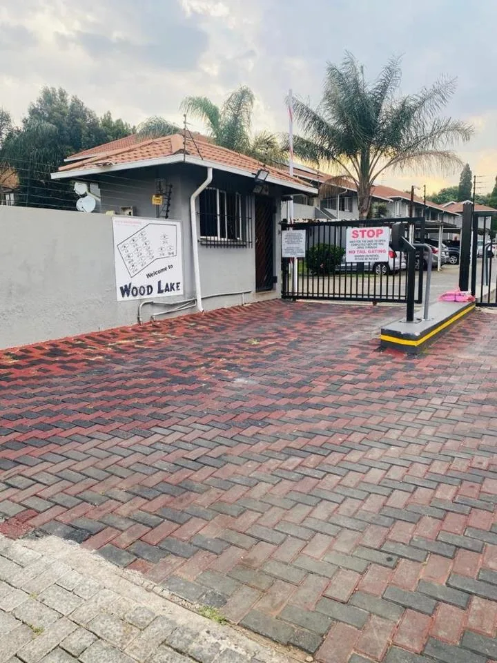 2 Bedroom Apartment / flat for sale in Glen Marais