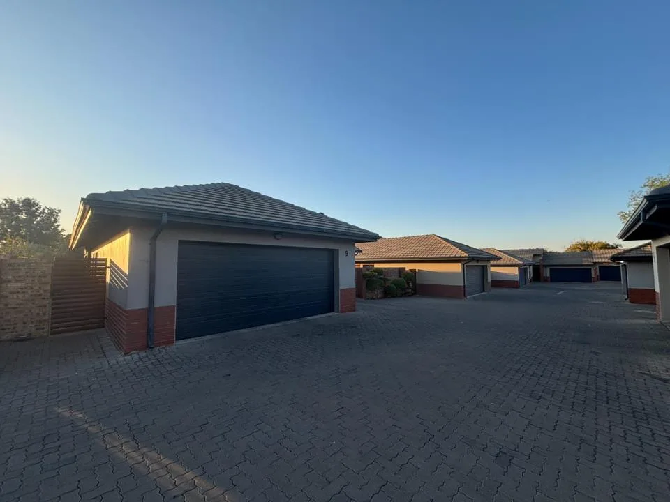 3 Bedroom Townhouse for sale in Equestria