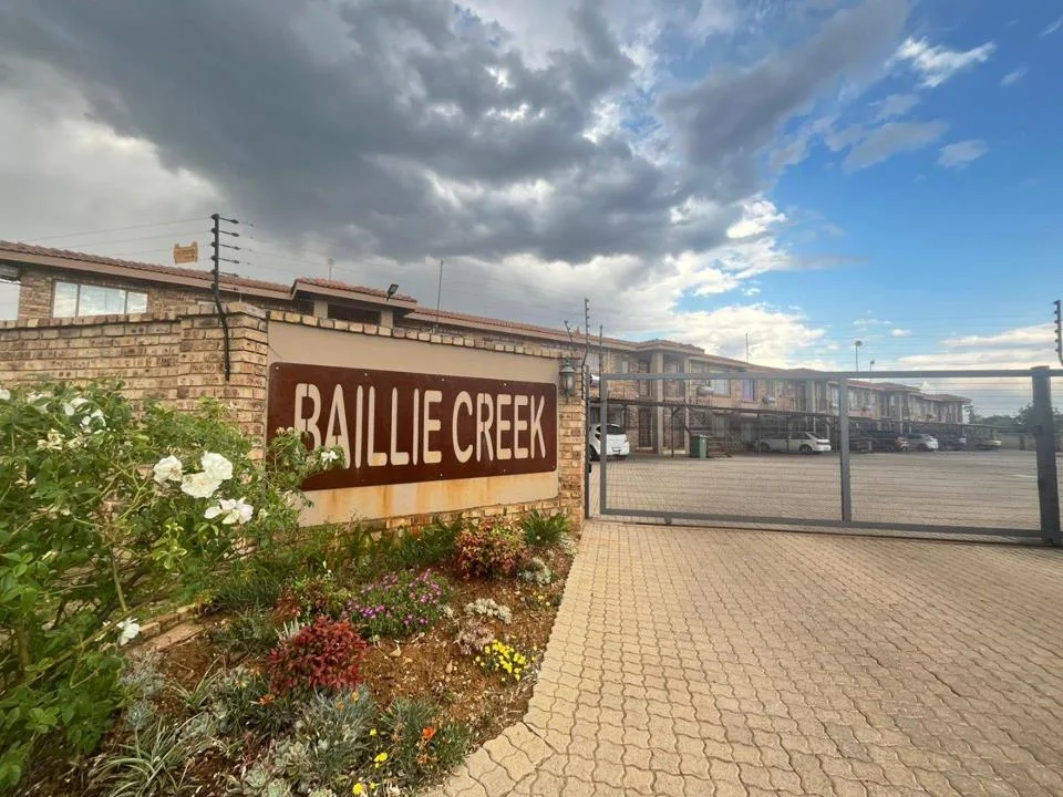 2 Bedroom Apartment / flat for sale in Baillie Park