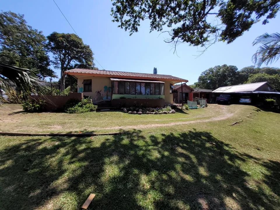 3 Bedroom House for sale in Umtentweni