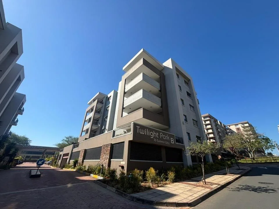 2 Bedroom Apartment / flat to rent in Umhlanga Central