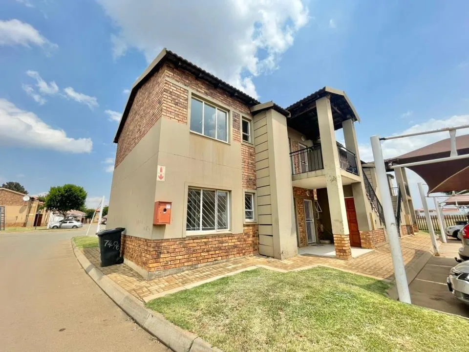 2 Bedroom Apartment / flat for sale in Protea Glen