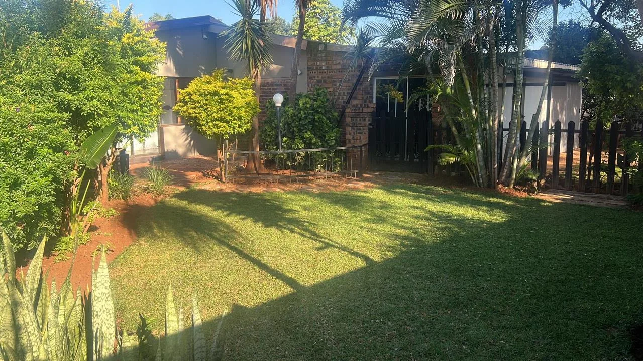 5 Bedroom House for sale in Impala Park