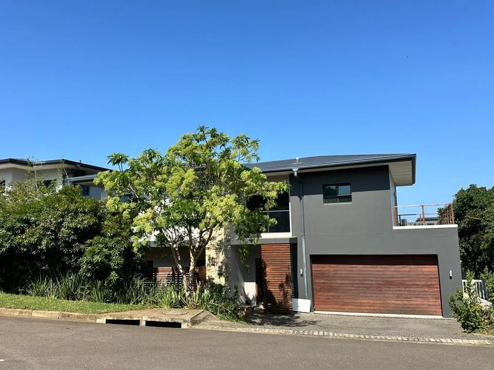 3 Bedroom House for sale in Salt Rock