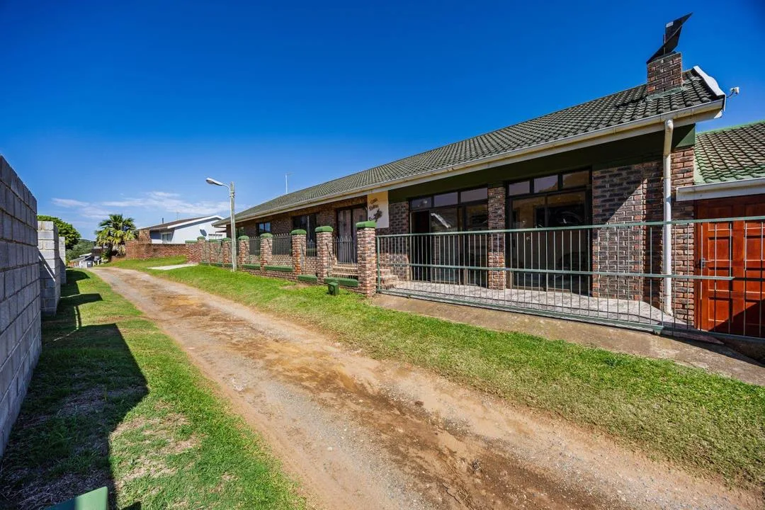 3 Bedroom House for sale in Cosy Corner