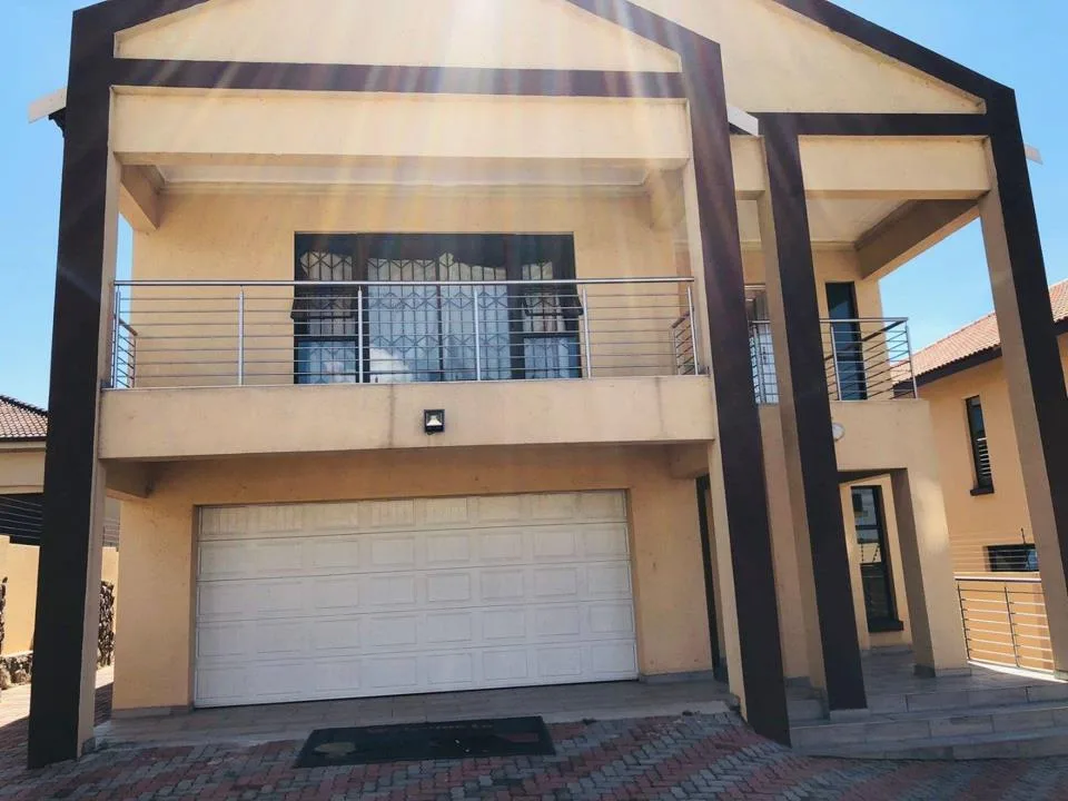 1 Bedroom Apartment / flat to rent in Model Park