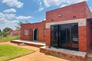2 Bedroom House for sale in Mankweng