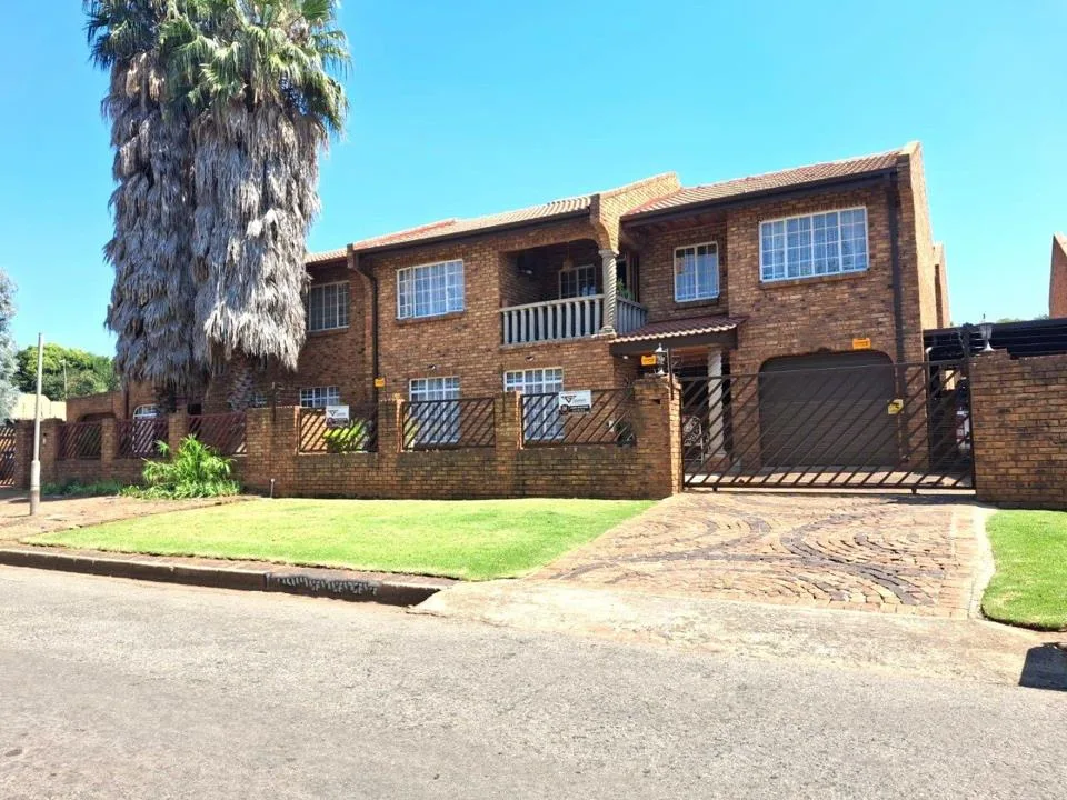 3 Bedroom House for sale in Boksburg North