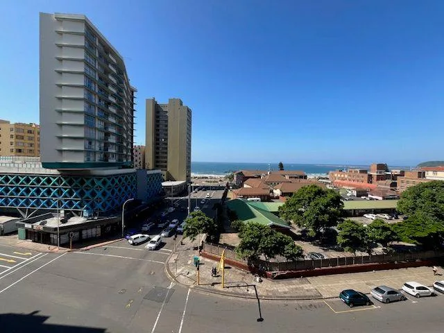3 Bedroom Apartment / flat for sale in South Beach