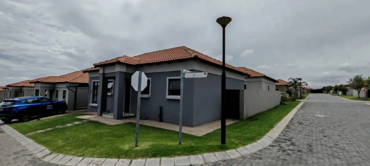 3 Bedroom Apartment / flat to rent in Terra Nova