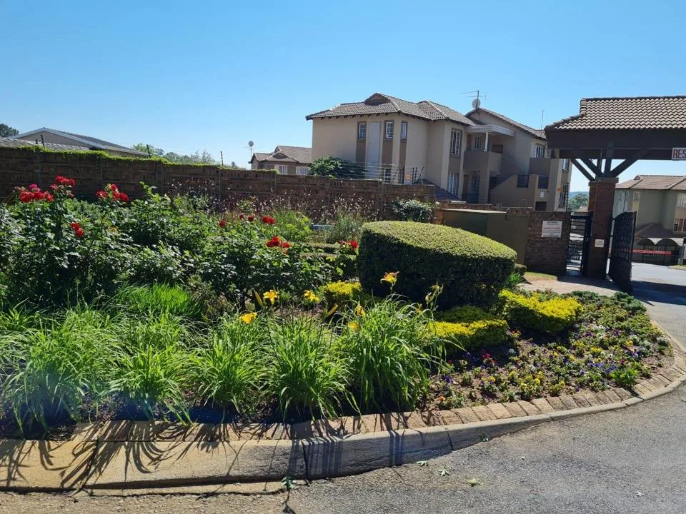 2 Bedroom Townhouse for sale in Meredale