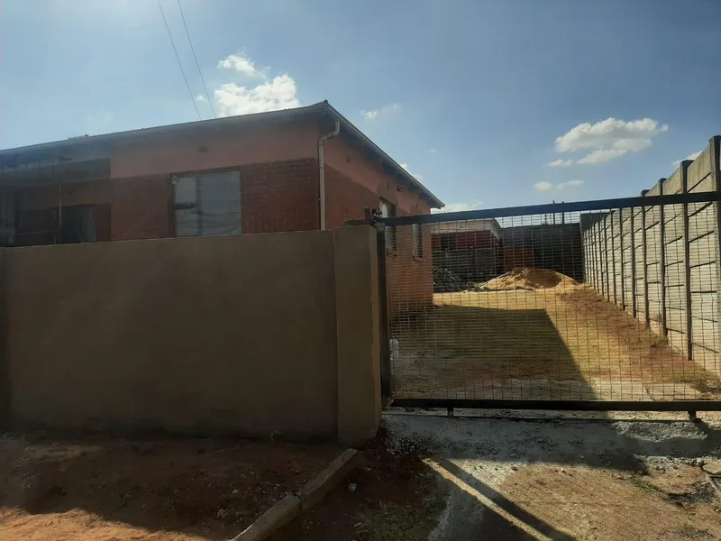 3 Bedroom House in Wannenburghoogte