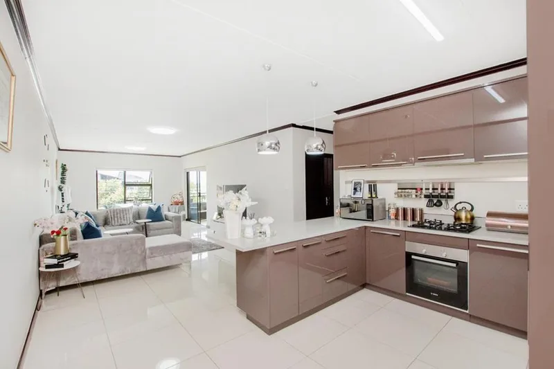 2 Bedroom Apartment / flat for sale in Kengies