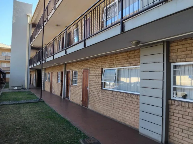1 Bedroom Apartment / flat for sale in Middelburg South