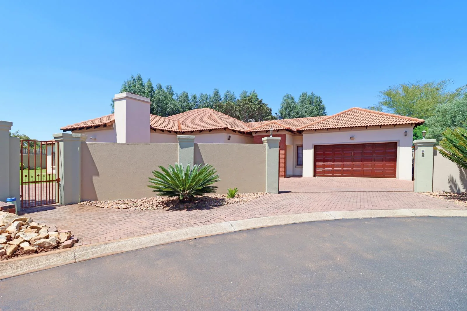 Property for sale in Midstream Estate