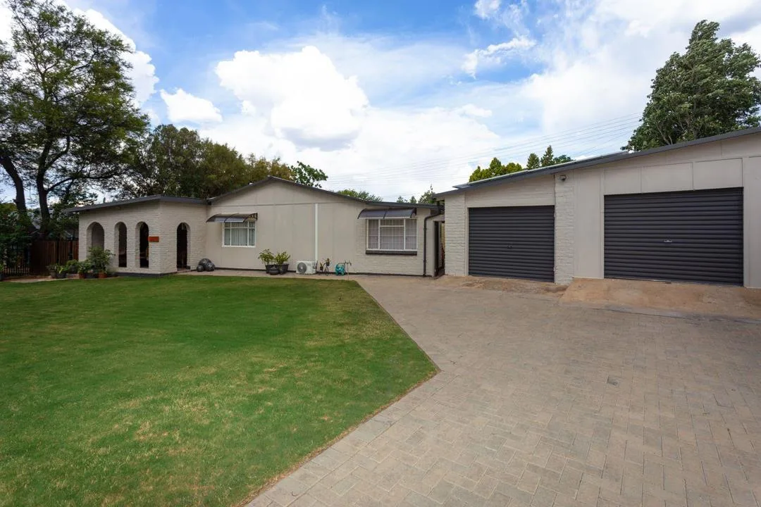 3 Bedroom House for sale in Gariepdam