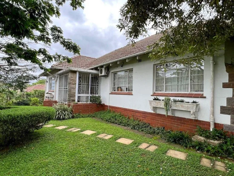 3 Bedroom House for sale in Manor Gardens